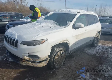 2019 Jeep Cherokee Latitude Plus 4X4 from USA, damaged, VIN 1C4PJMLB7KD188110